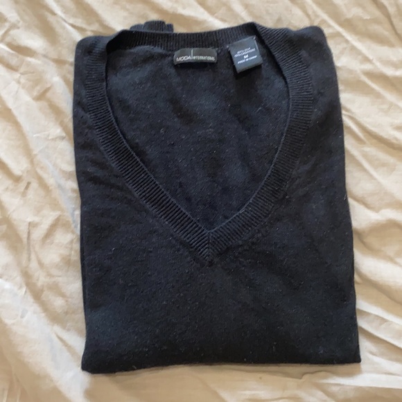 Black cashmere/silk v neck long sleeve - Picture 3 of 4